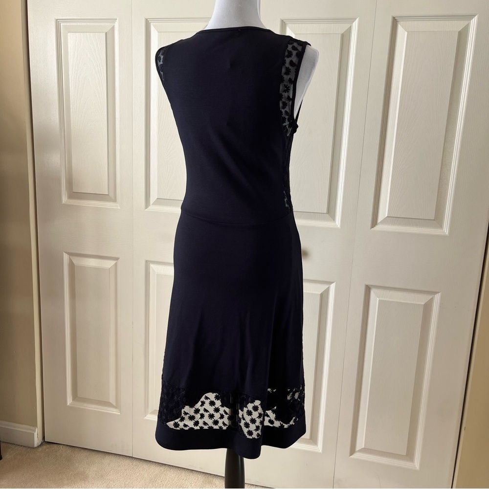 Elegant Navy Sleeveless Dress - Picture 7 of 8